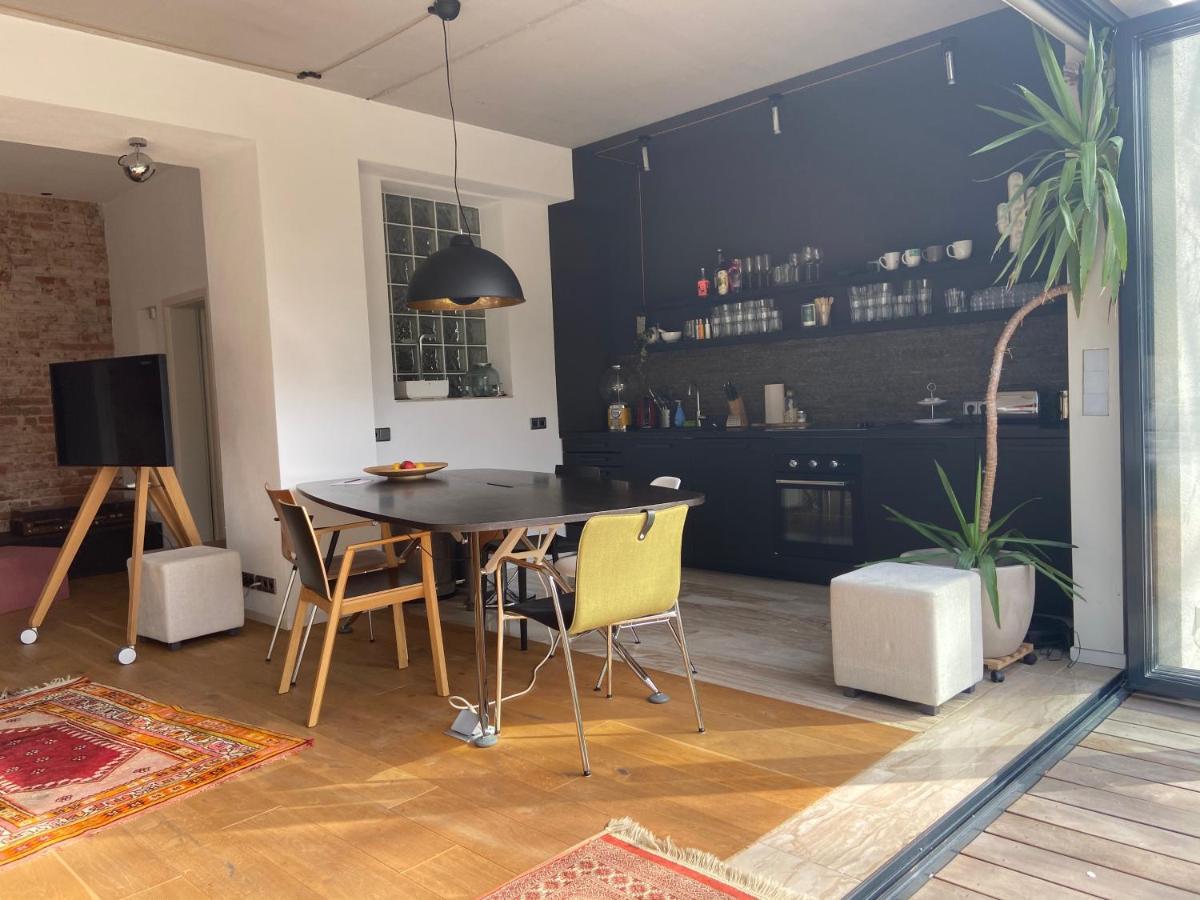 Entspannt In Nuernberg - Das Einhoernchen Extérieur photo